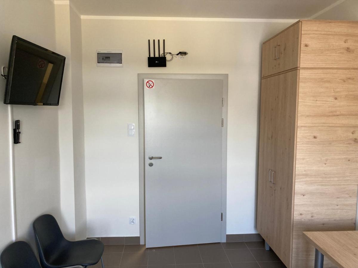 Hostel Przy Stadionie Jaworzno Buitenkant foto