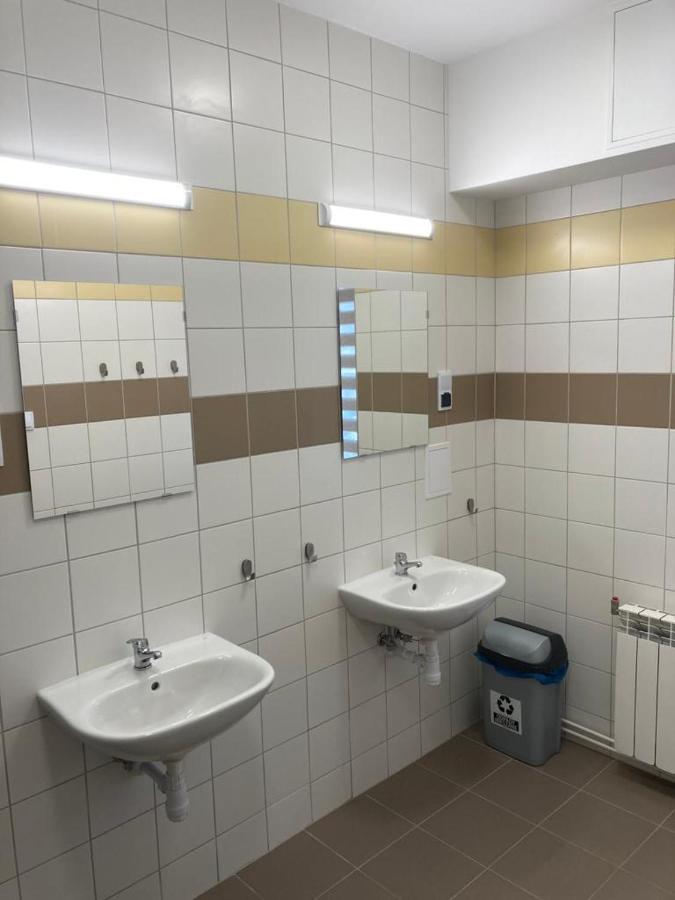 Hostel Przy Stadionie Jaworzno Buitenkant foto